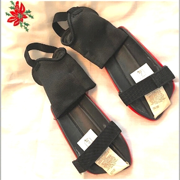 Adidas Red & Black Soccer Shin Guards (YM) - Picture 6 of 8